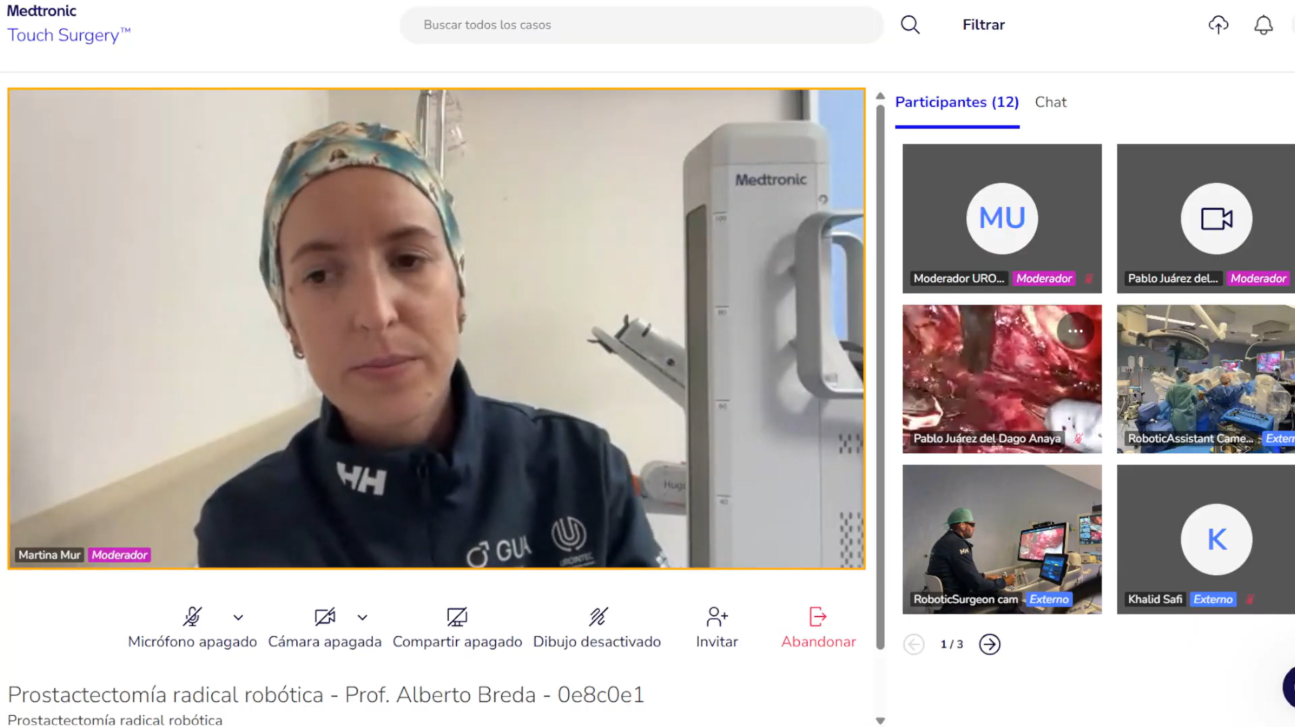 Moderadora Dra.Andrea Noya durante una sesión de TouchSurgery